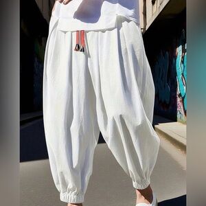 Relaxed White Men’s Harem Pants - Casual Elastic Cuffs